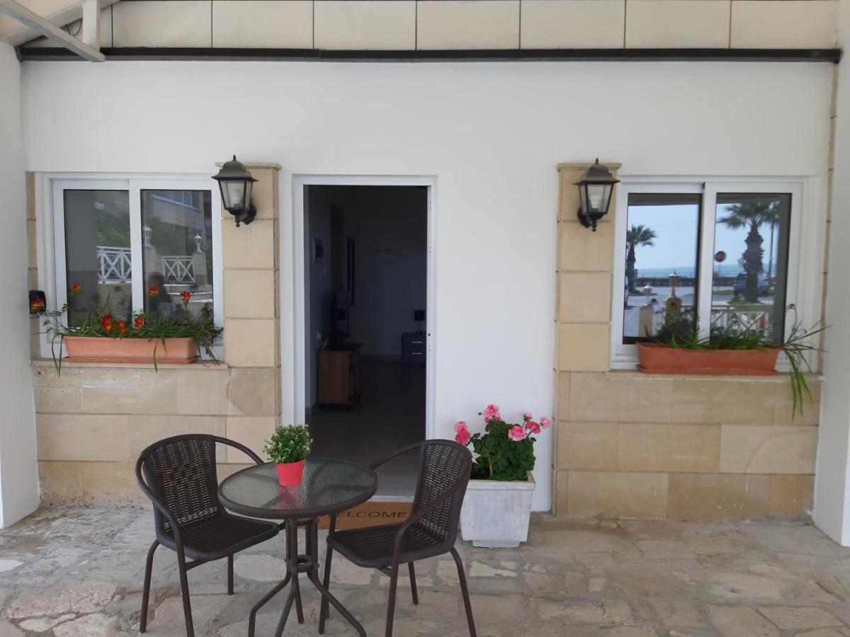 Zorbas Sea View No 5 Apartment Ларнака Екстериор снимка