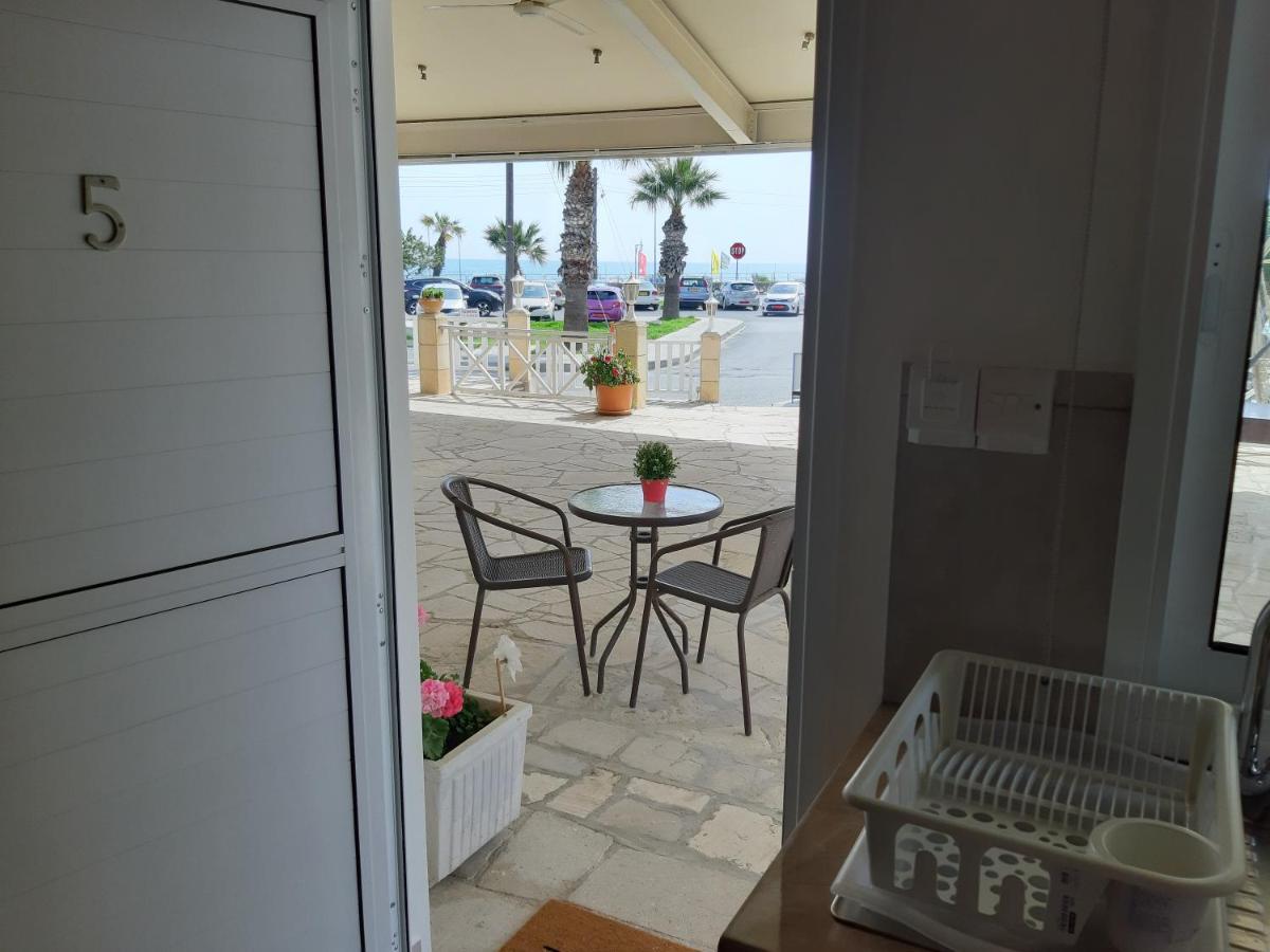 Zorbas Sea View No 5 Apartment Ларнака Екстериор снимка