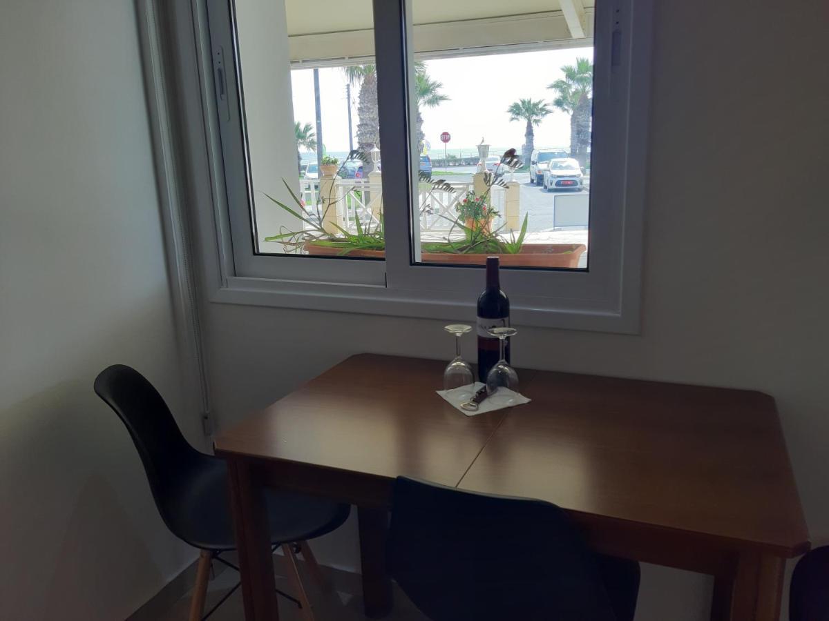 Zorbas Sea View No 5 Apartment Ларнака Екстериор снимка